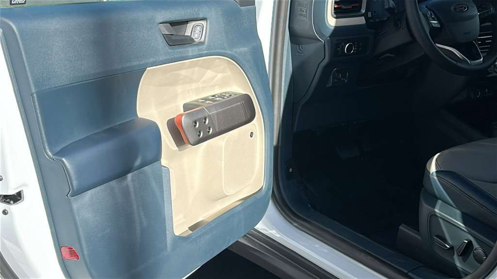 New 2025 Ford Maverick Lariat w/ 4K Tow Package image 23