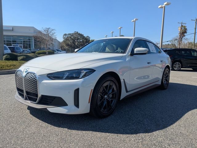 Used 2025 BMW i4 eDrive40 w/ Premium Package image 8