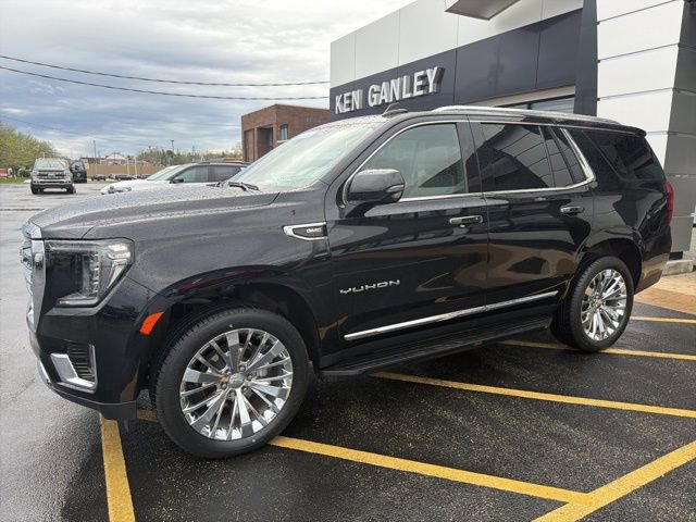 Certified 2021 GMC Yukon SLT w/ SLT Luxury Plus Package image 3