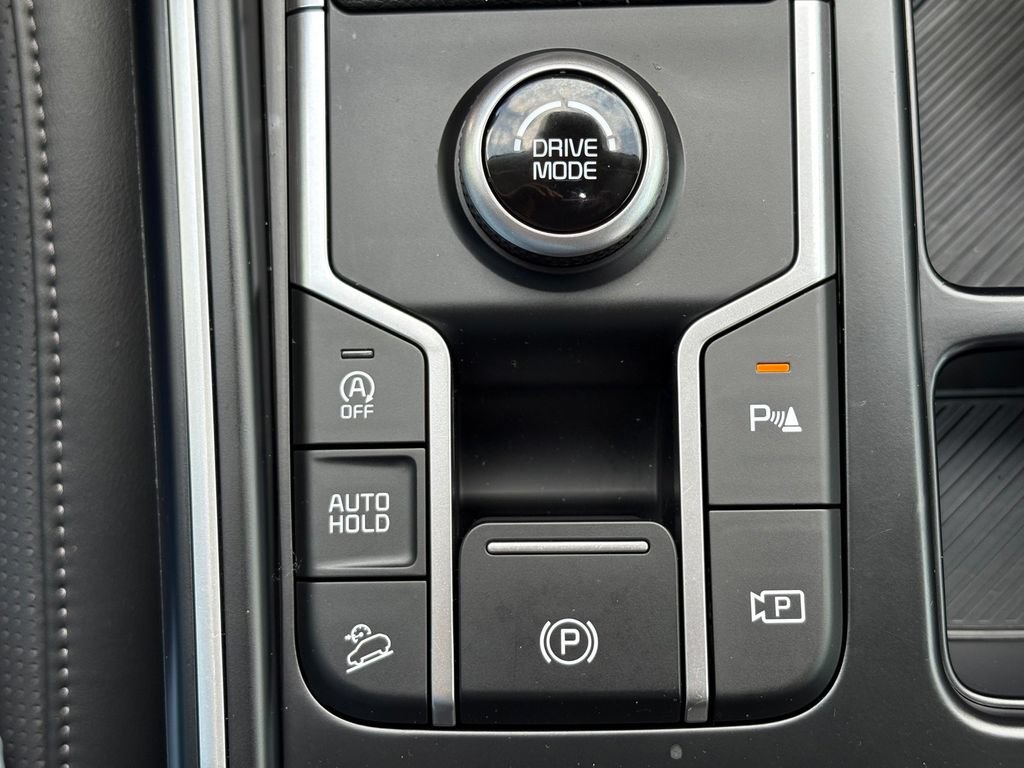 Certified 2025 Kia Sorento S w/ Panoramic Sunroof Package FWD image 30