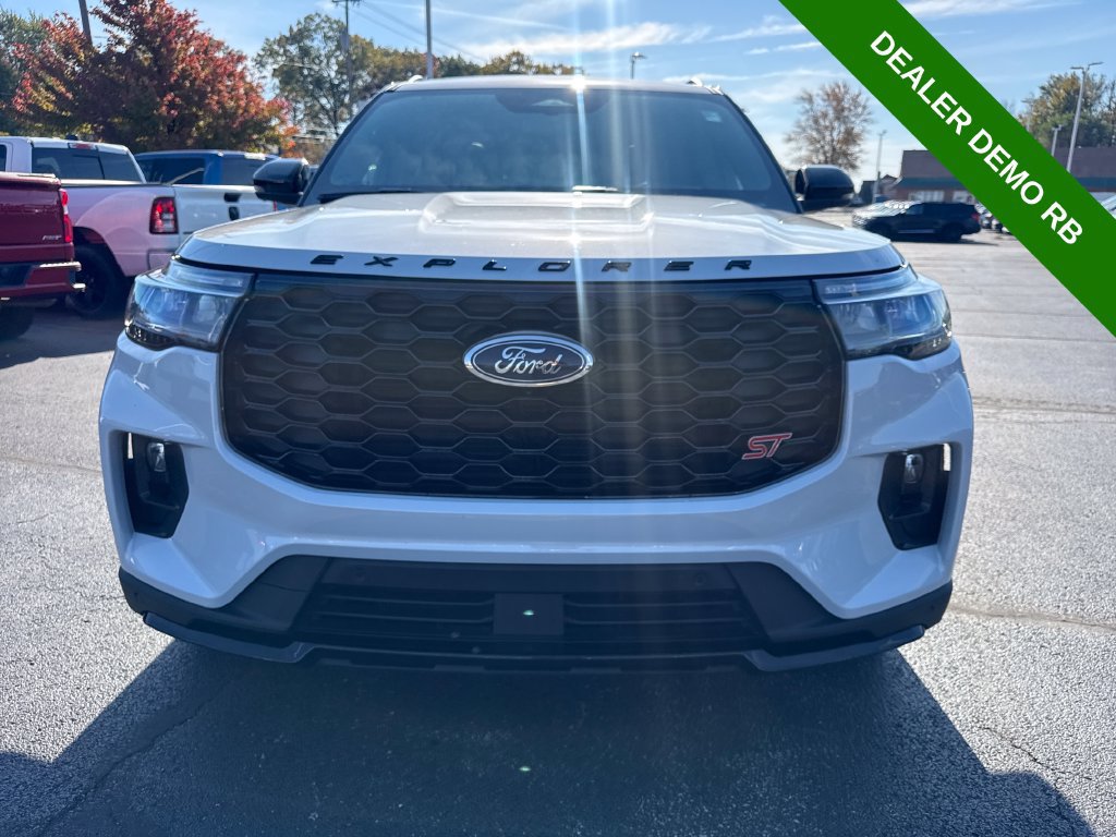 Used 2026 Ford Explorer ST w/ Sun And Sound Package AWD/4WD image 3