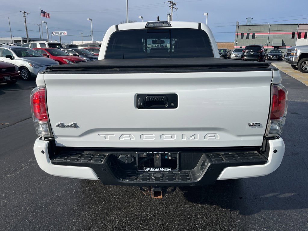 Used 2017 Toyota Tacoma Limited image 8