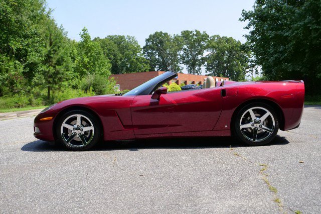 Used 2007 Chevrolet Corvette Convertible w/ Preferred Equipment Group RWD image 46