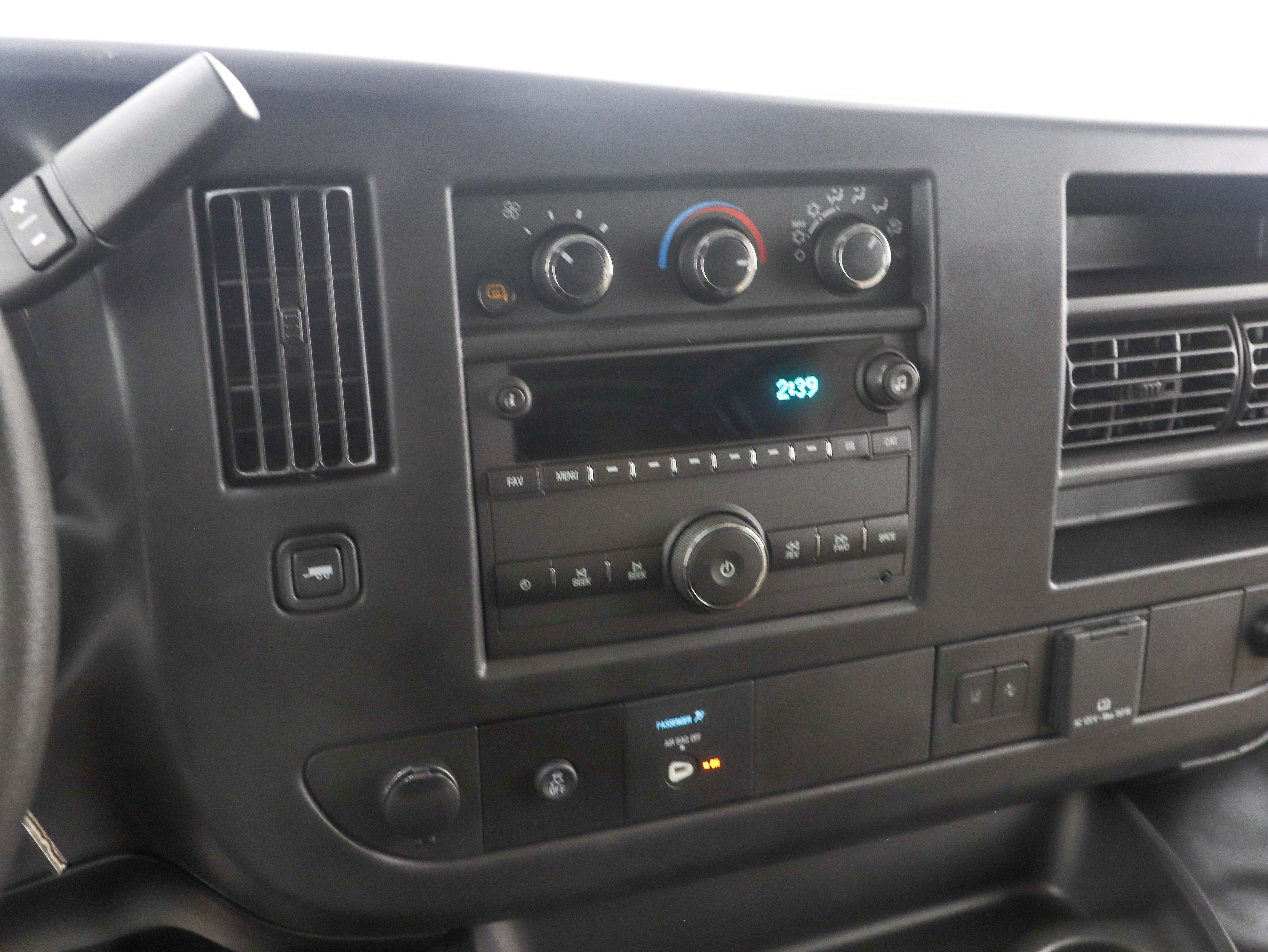 Used 2026 Chevrolet Express 3500 w/ Driver Convenience Package RWD image 25
