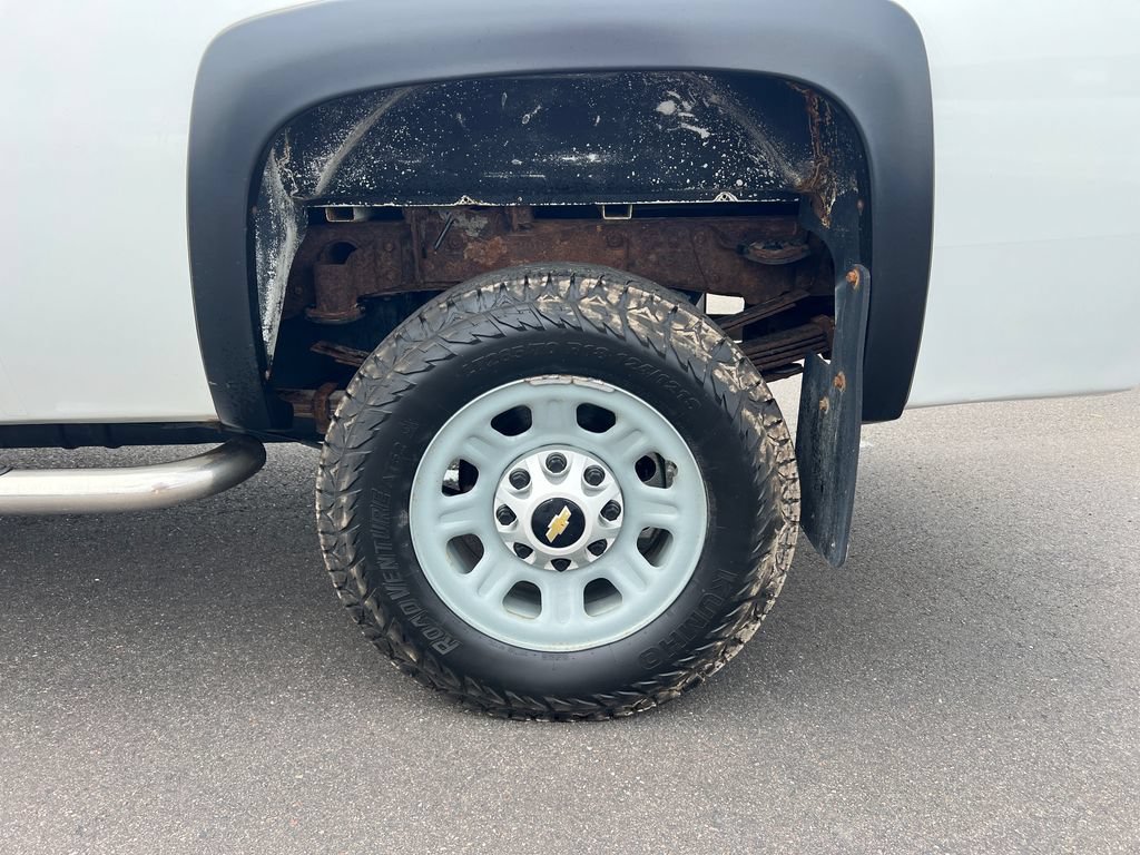 Used 2013 Chevrolet Silverado 3500 W/T w/ Snow Plow Prep Package AWD/4WD image 14