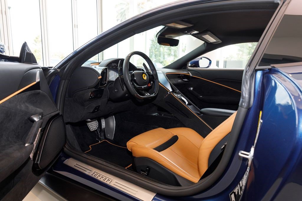 Used 2024 Ferrari Roma RWD image 23