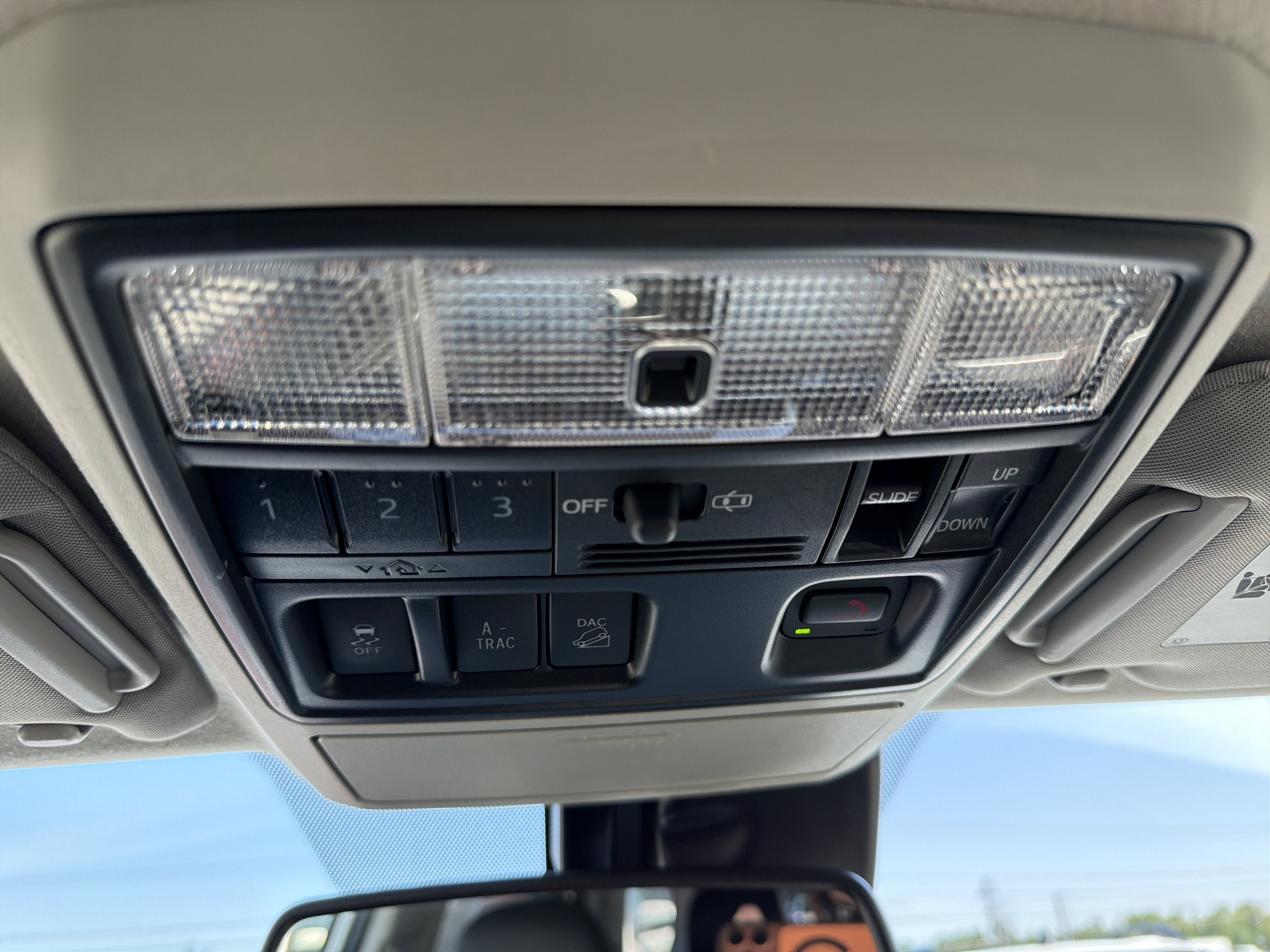 Used 2023 Toyota 4Runner SR5 Premium w/ Moonroof Package AWD/4WD image 23