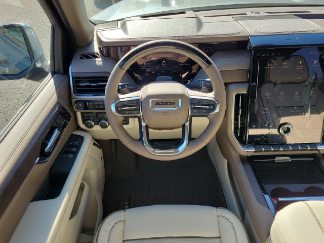 New 2027 GMC Yukon XL Denali w/ Denali Reserve Package AWD/4WD image 9