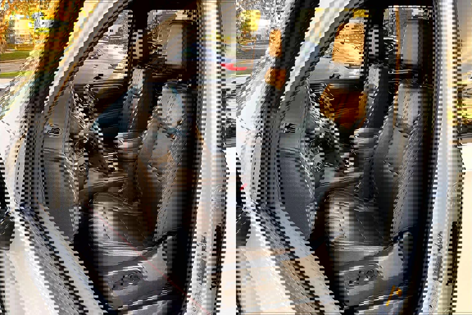 Used 2021 Chevrolet Tahoe RST w/ Luxury Package image 8