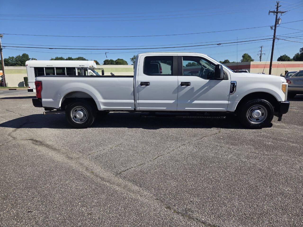 Used 2017 Ford F250 XL RWD image 2
