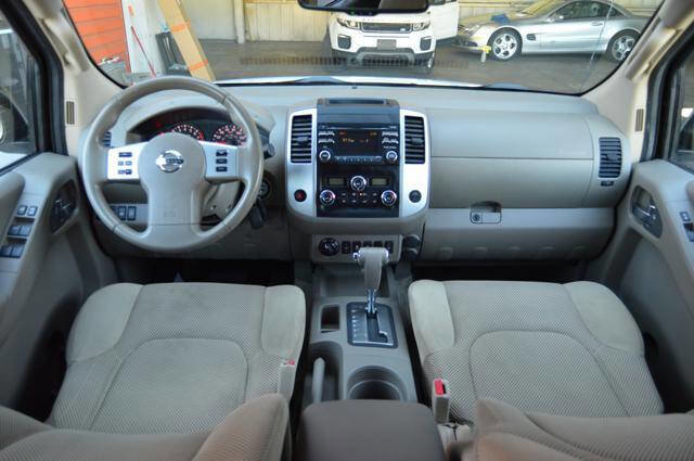 Used 2014 Nissan Frontier SV w/ SV Value Truck Package image 16