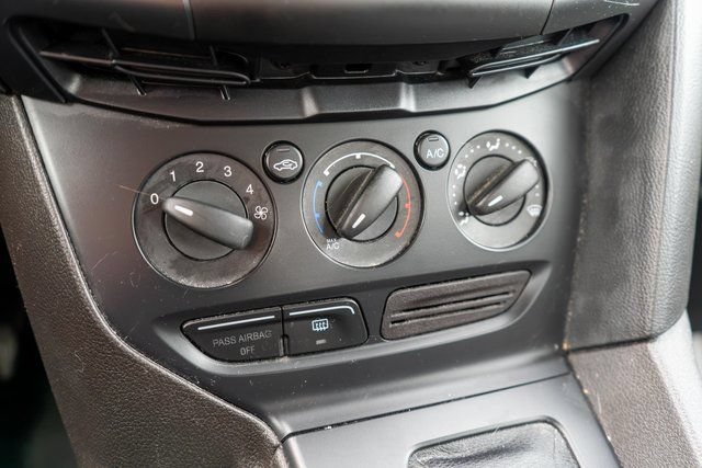 Used 2014 Ford Focus S FWD image 21