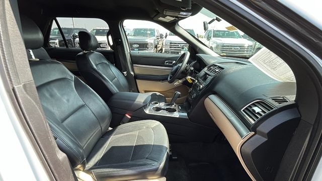 Certified 2017 Ford Explorer FWD image 11