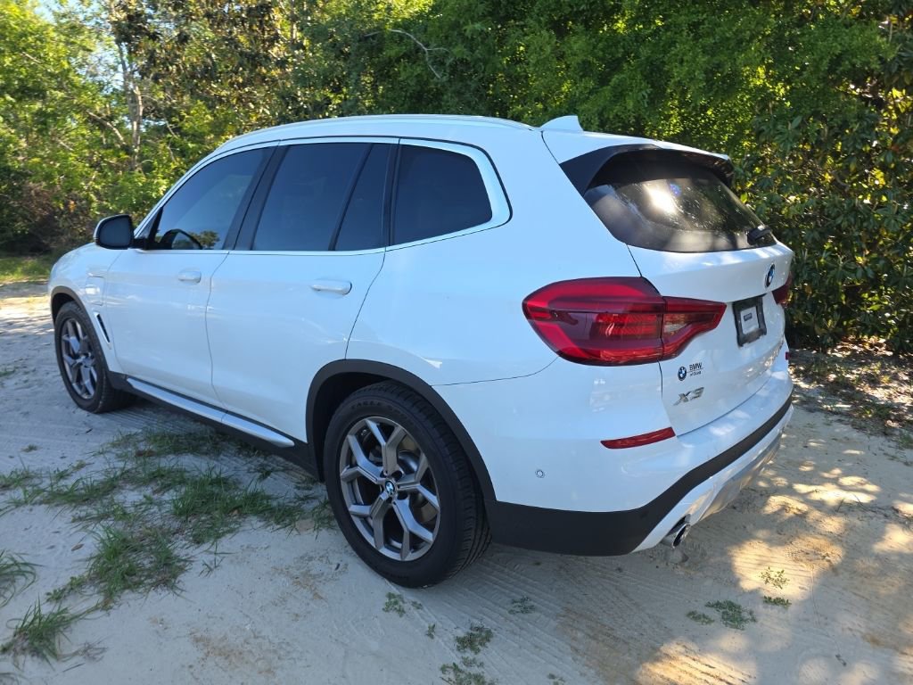 Used 2021 BMW X3 xDrive30e w/ Premium Package AWD/4WD image 6