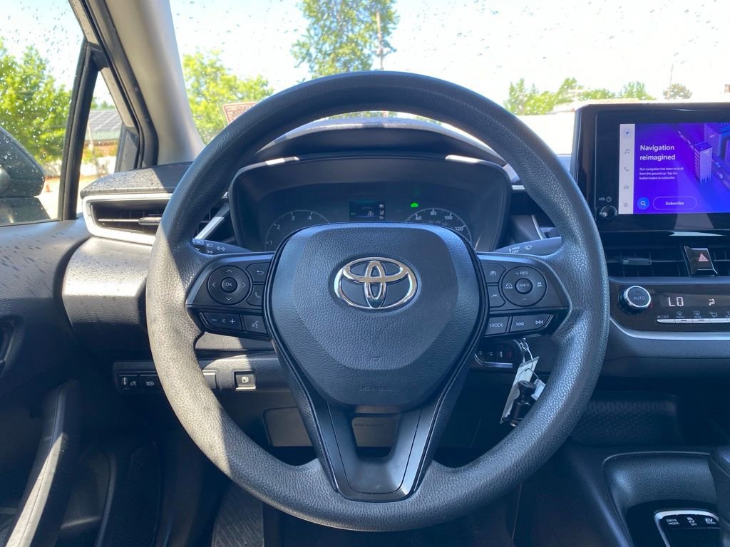 Used 2023 Toyota Corolla LE FWD image 12