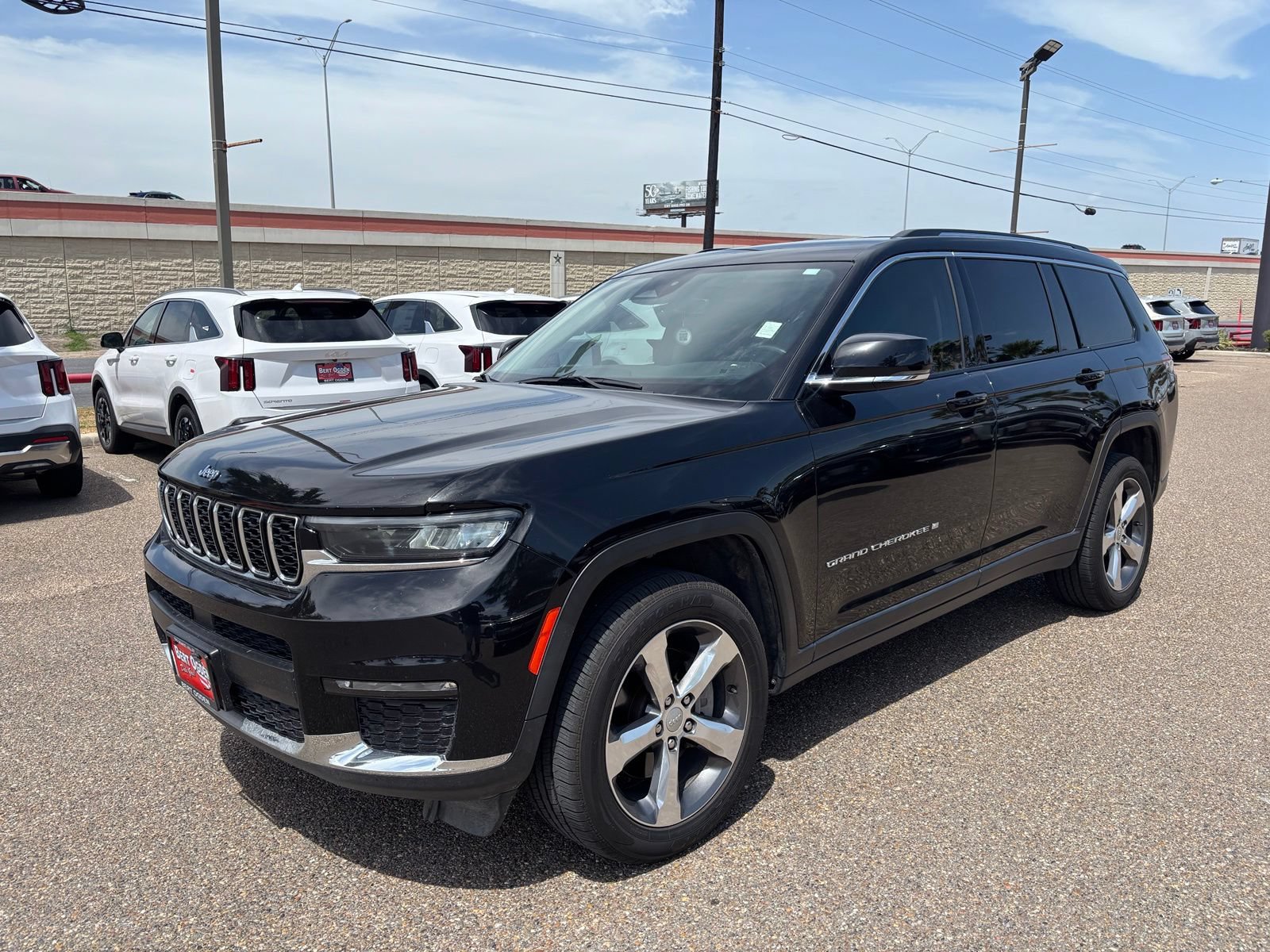 Used 2021 Jeep Grand Cherokee L Limited RWD image 3