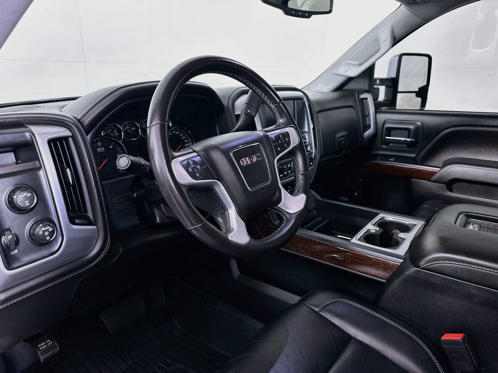 Used 2018 GMC Sierra 1500 SLT w/ SLT Premium Package AWD/4WD image 9