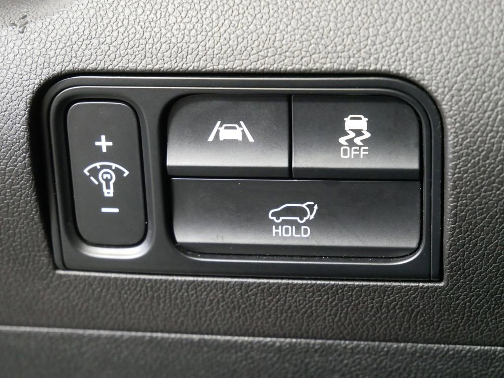 Used 2023 Kia Sorento SX image 19