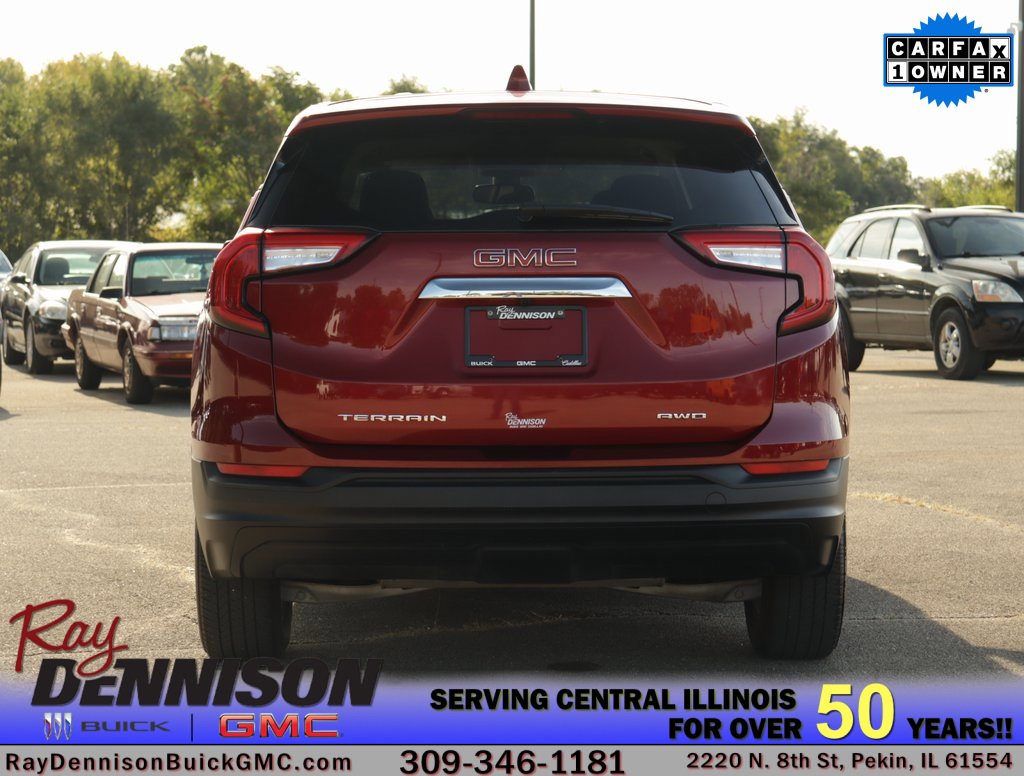 Used 2024 GMC Terrain SLE image 6