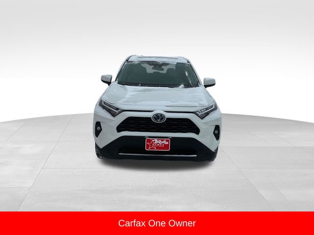 Used 2022 Toyota RAV4 XLE Premium image 2