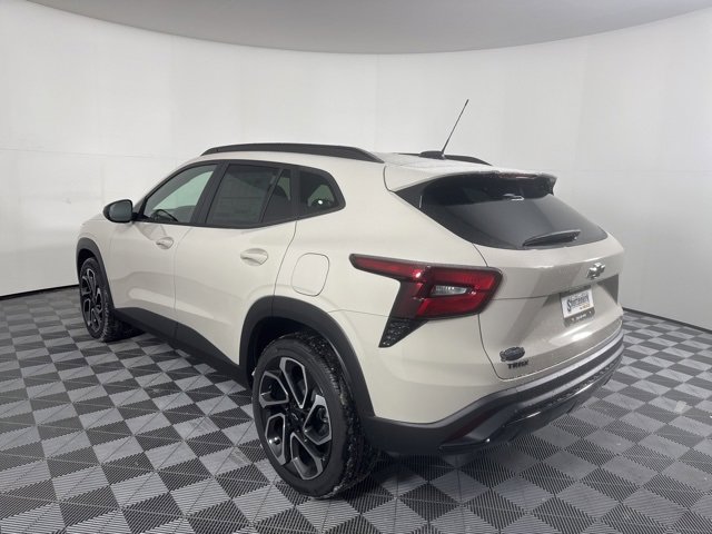 New 2026 Chevrolet Trax RS w/ Sunroof Package image 5