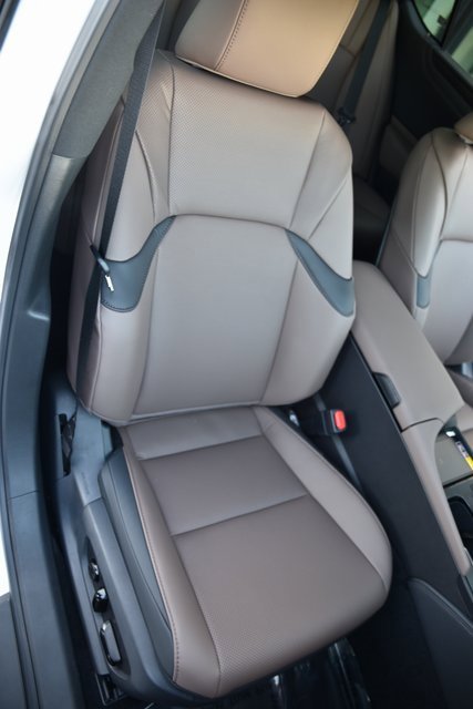 New 2025 Lexus ES 350 w/ Premium Package image 16