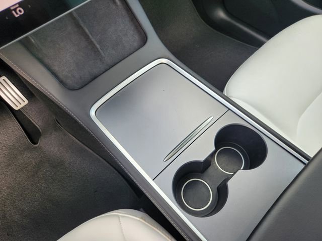 Used 2022 Tesla Model Y Performance image 19