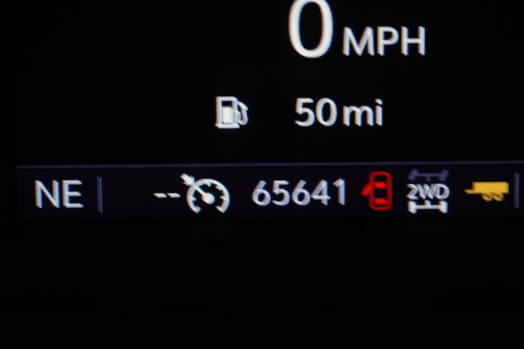 Used 2022 Chevrolet Silverado 1500 RST w/ Redline Edition image 8