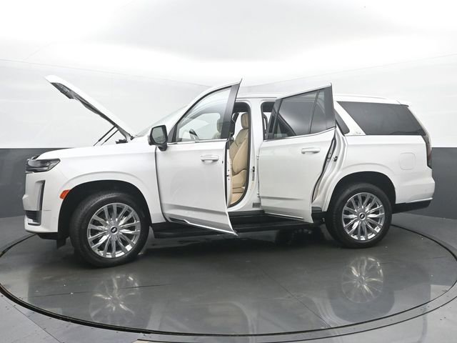Used 2023 Cadillac Escalade Premium Luxury AWD/4WD image 55
