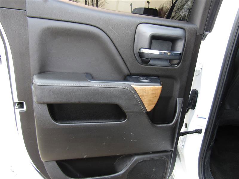Used 2018 Chevrolet Silverado 1500 LTZ image 27