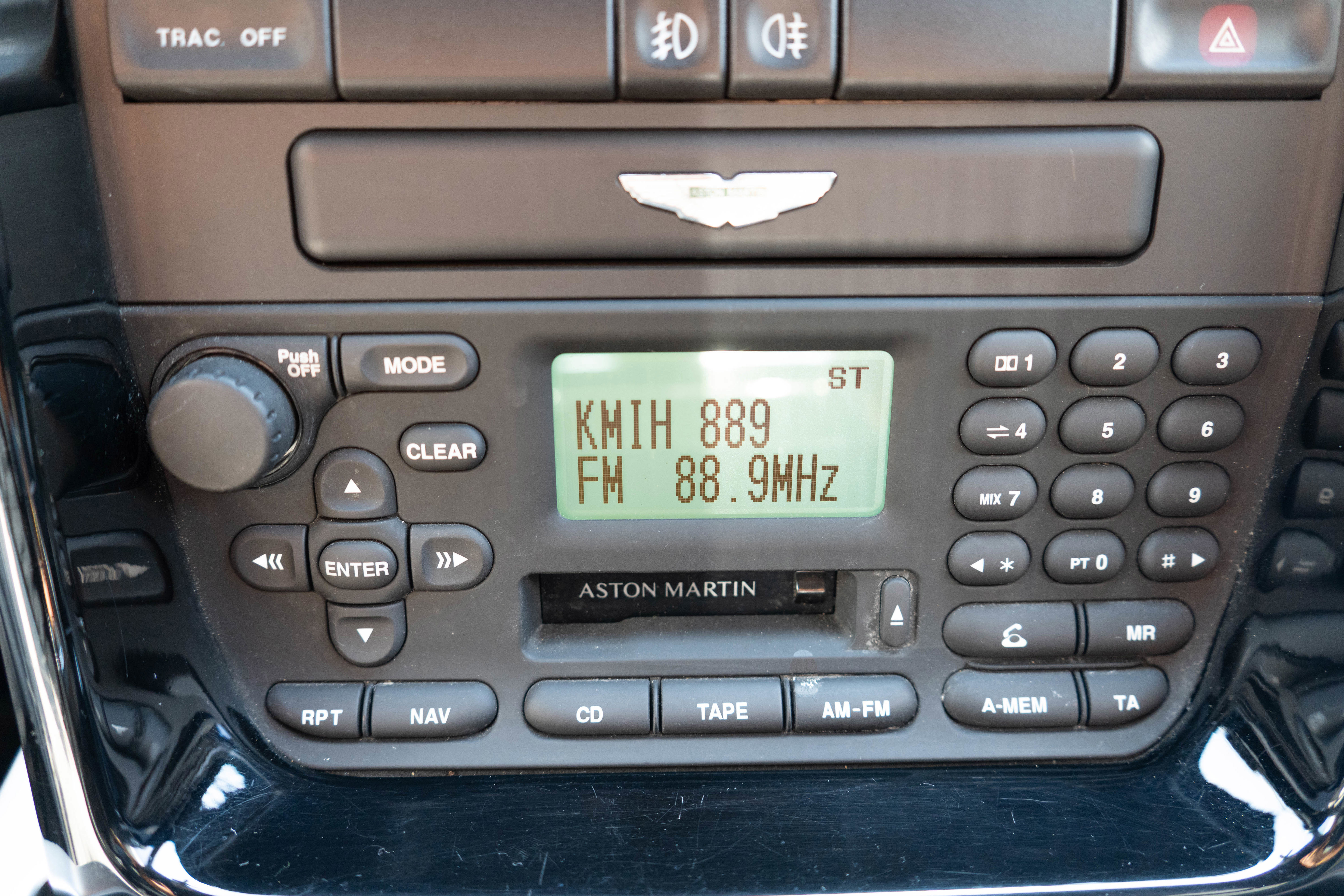 Used 2002 Aston Martin Vanquish image 23