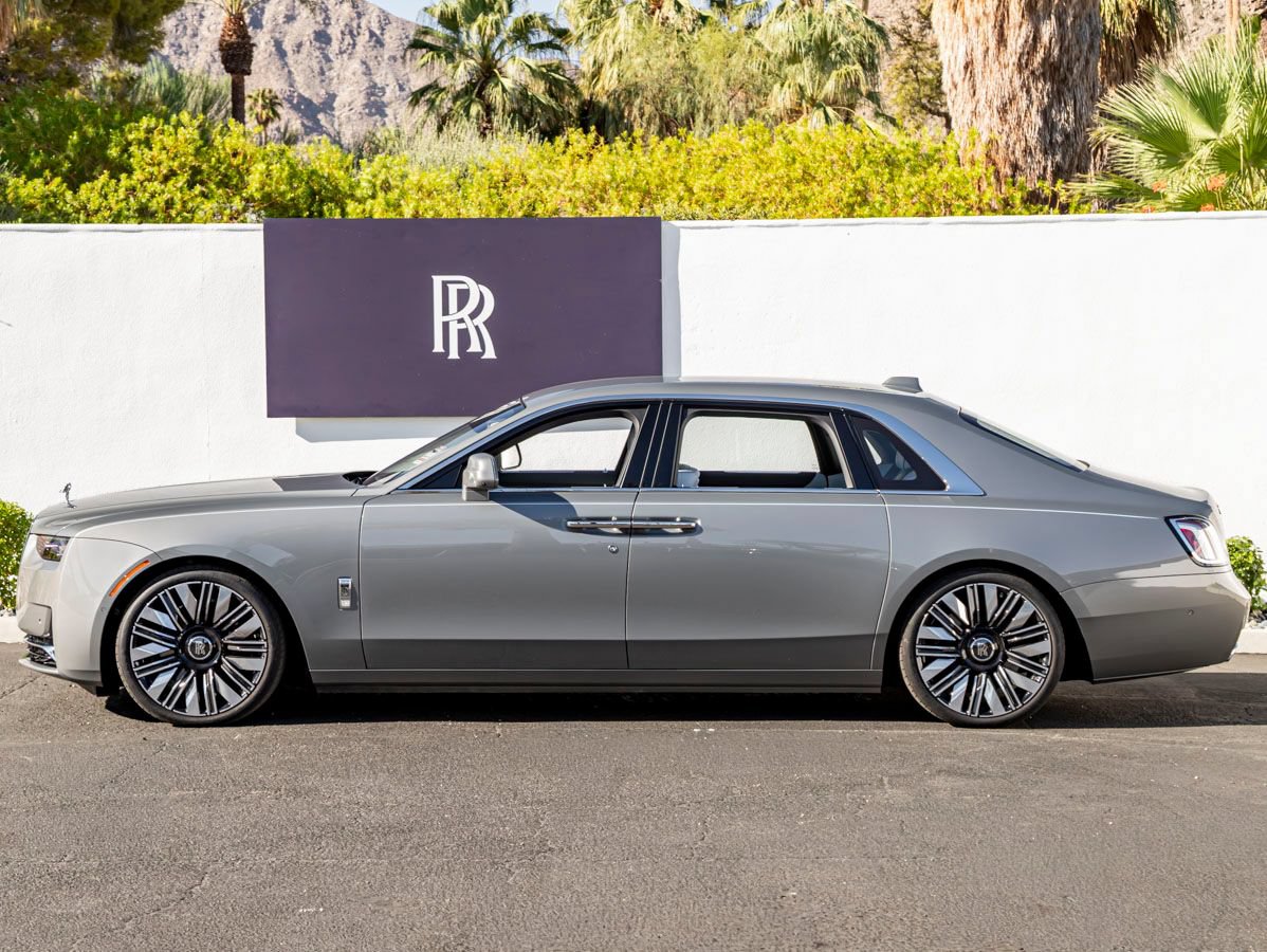Certified 2026 Rolls-Royce Ghost Extended Wheelbase AWD/4WD image 3