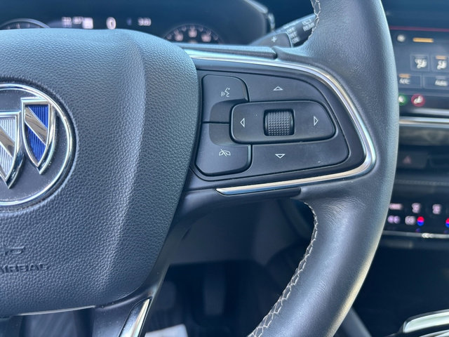 Used 2022 Buick Envision Avenir w/ Technology Package II image 18