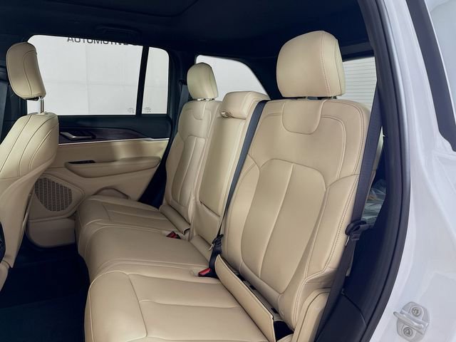 New 2025 Jeep Grand Cherokee Limited image 25