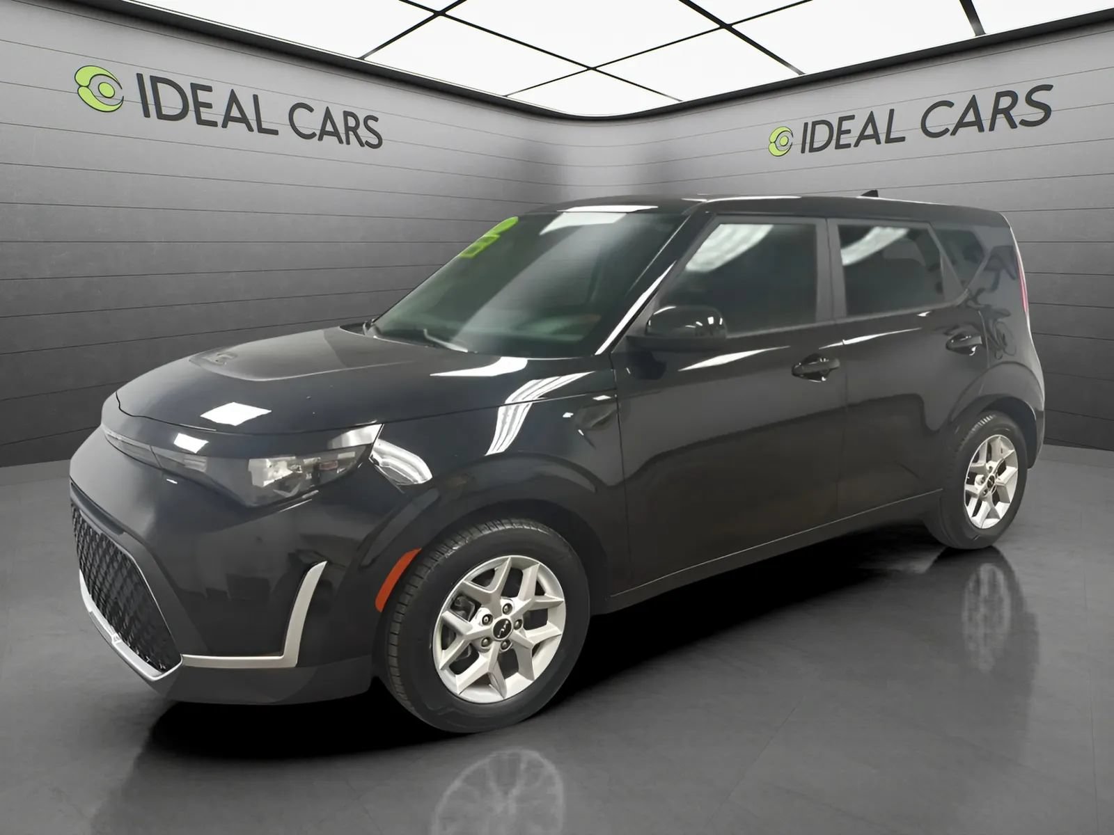 Used 2023 Kia Soul LX w/ LX Technology Package