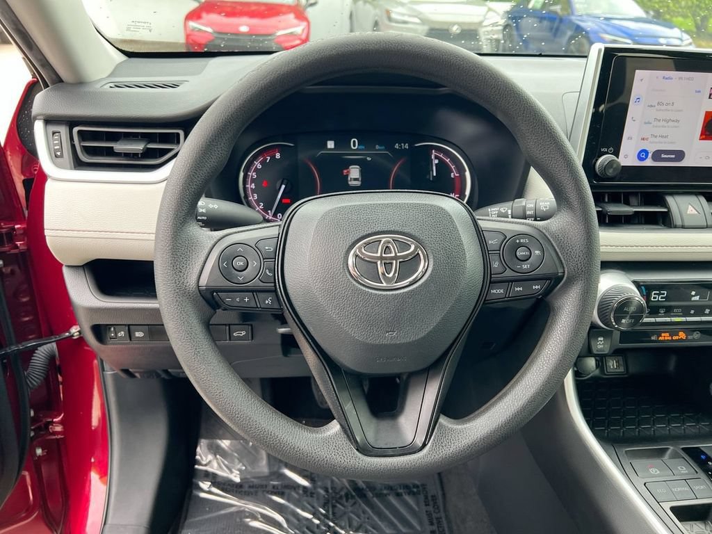 Used 2023 Toyota RAV4 XLE w/ Convenience Package FWD image 13