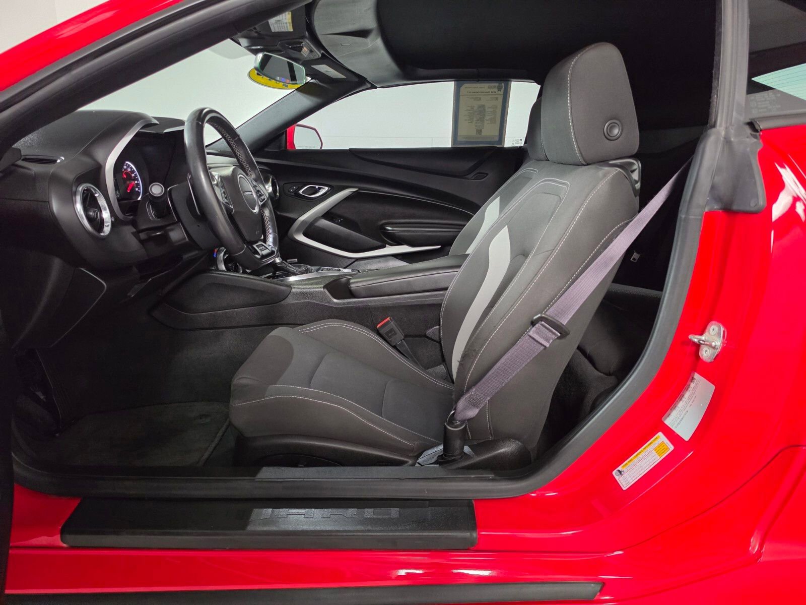 Used 2017 Chevrolet Camaro LT w/ Technology Package RWD image 15