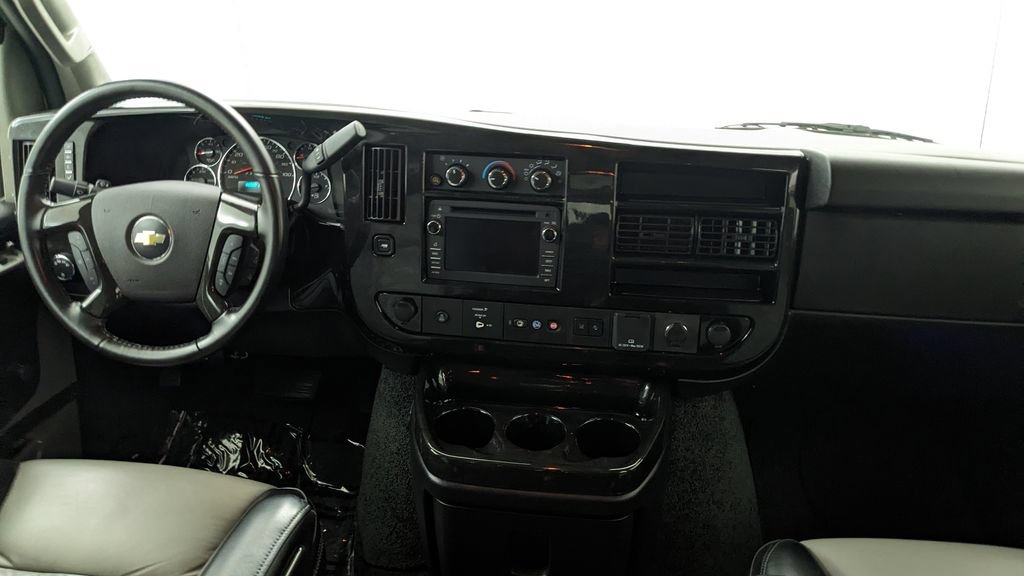 Used 2020 Chevrolet Express 2500 w/ Enhanced Convenience Package RWD image 34