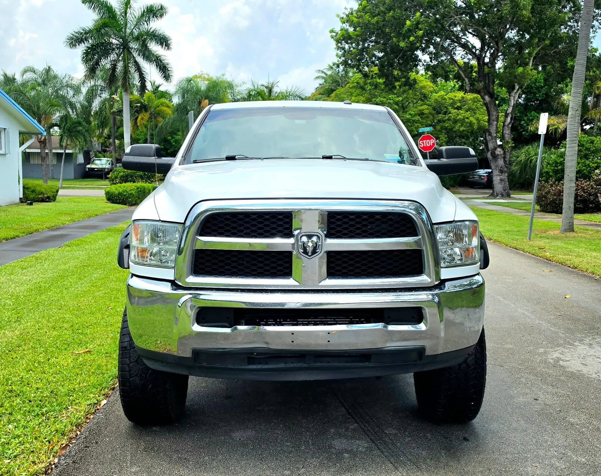 Used 2018 RAM 3500 SLT w/ Protection Group AWD/4WD image 2