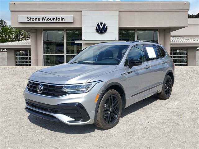 Used 2022 Volkswagen Tiguan SE R-Line