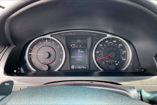 Used 2016 Toyota Camry SE FWD image 10