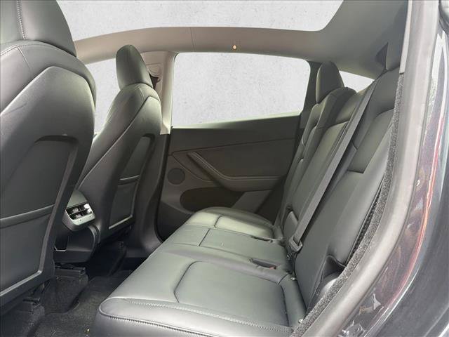 Used 2024 Tesla Model Y Long Range AWD/4WD image 24