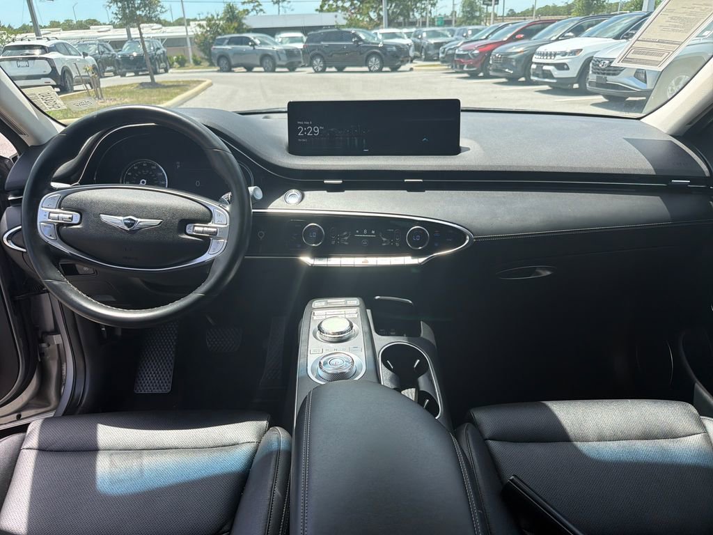 Used 2025 Genesis GV70 2.5T AWD/4WD image 25