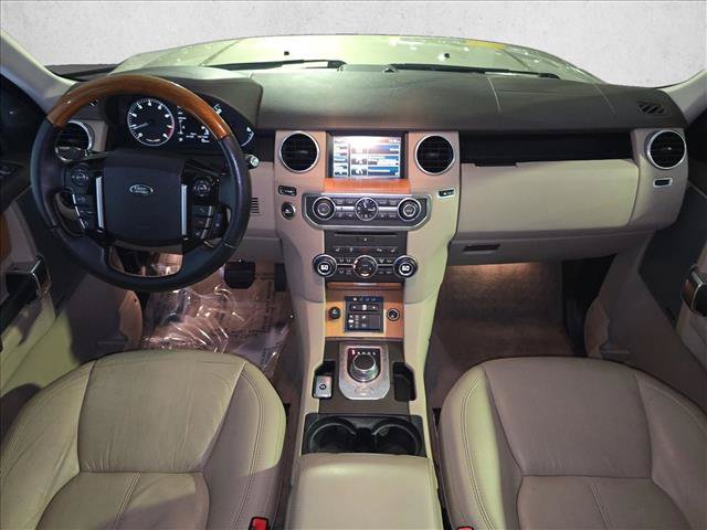 Used 2015 Land Rover LR4 HSE LUX AWD/4WD image 9