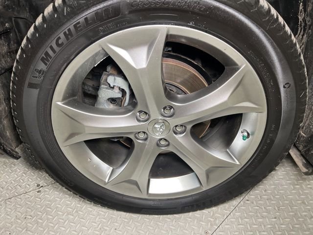 Used 2012 Toyota Venza XLE image 16