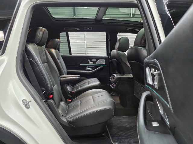 Used 2021 Mercedes-Benz GLS 450 4MATIC image 17