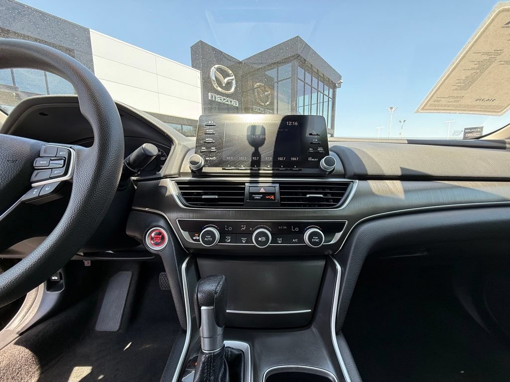 Used 2018 Honda Accord LX image 24