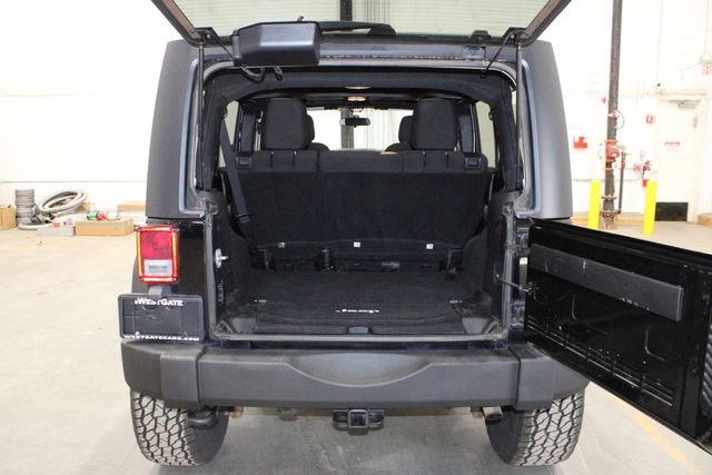 Used 2016 Jeep Wrangler Unlimited Sport image 12