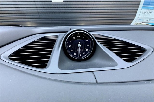 Used 2025 Porsche Macan Electric image 30