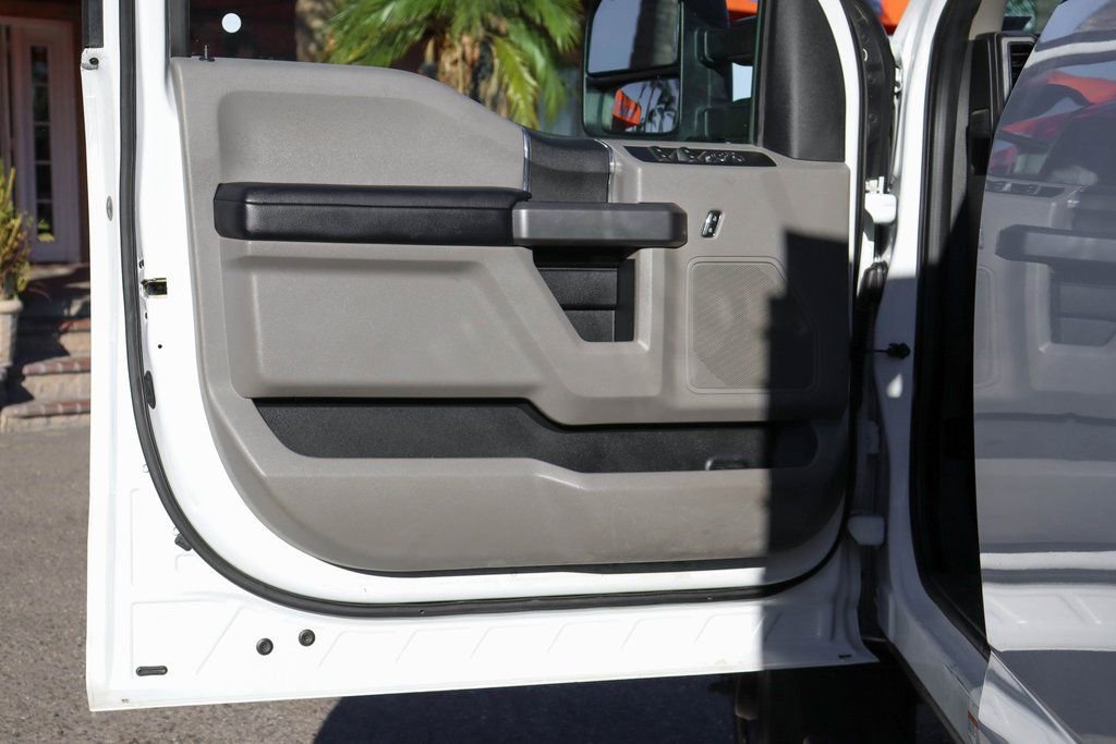 Used 2019 Ford F550 4x4 Crew Cab Super Duty image 16